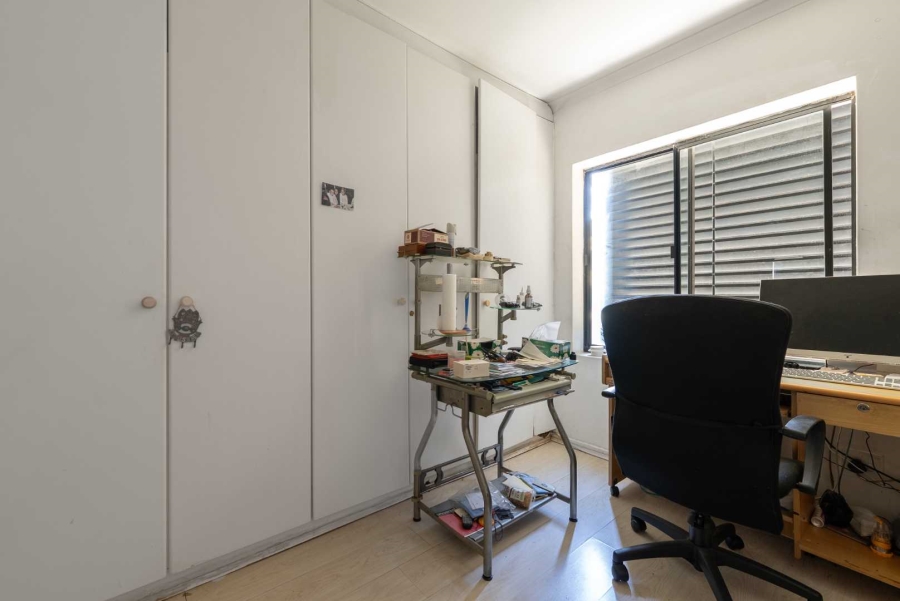 3 Bedroom Property for Sale in Sea Point Western Cape